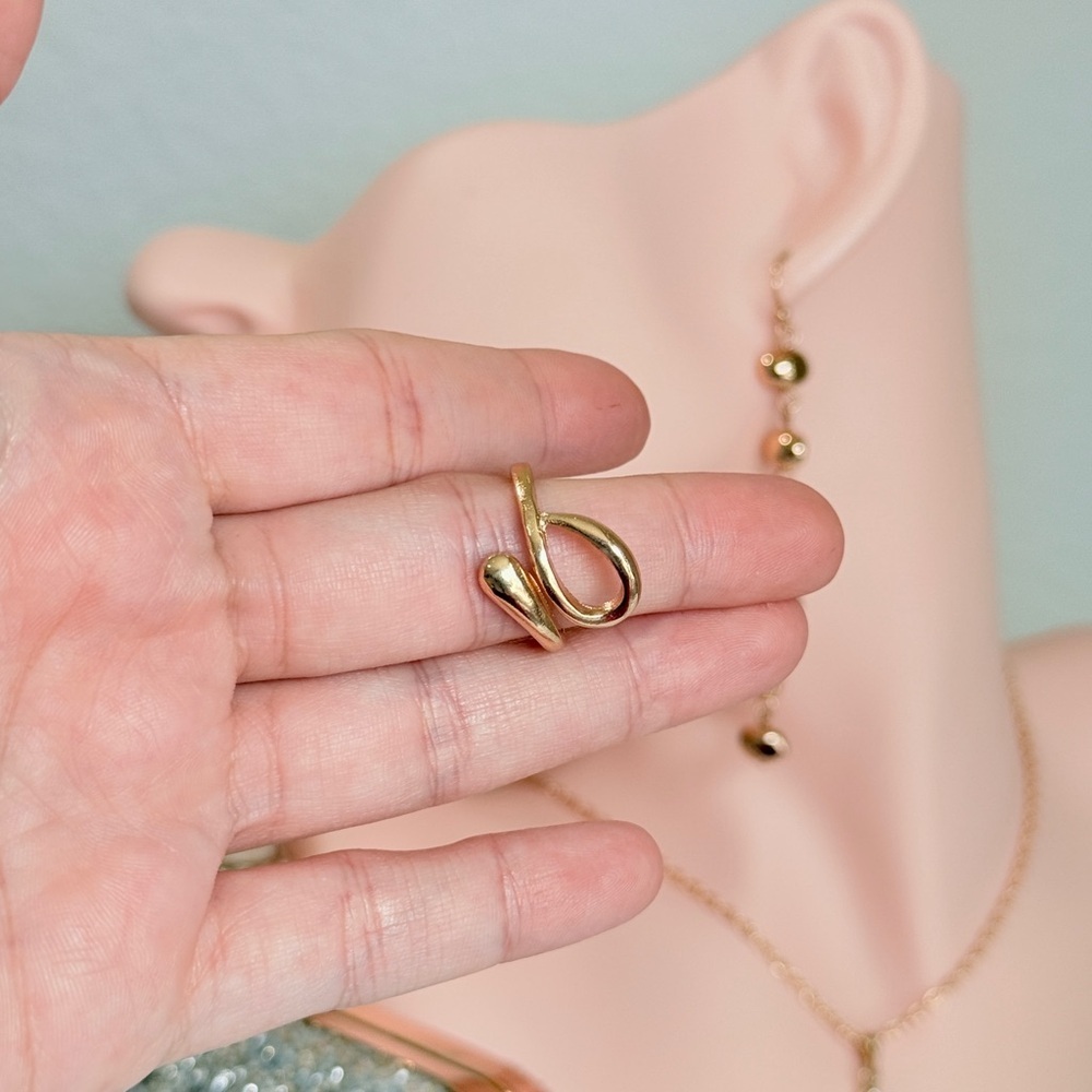 ⚜️ Elegant Gold Snake Ring - Picture 5 of 5